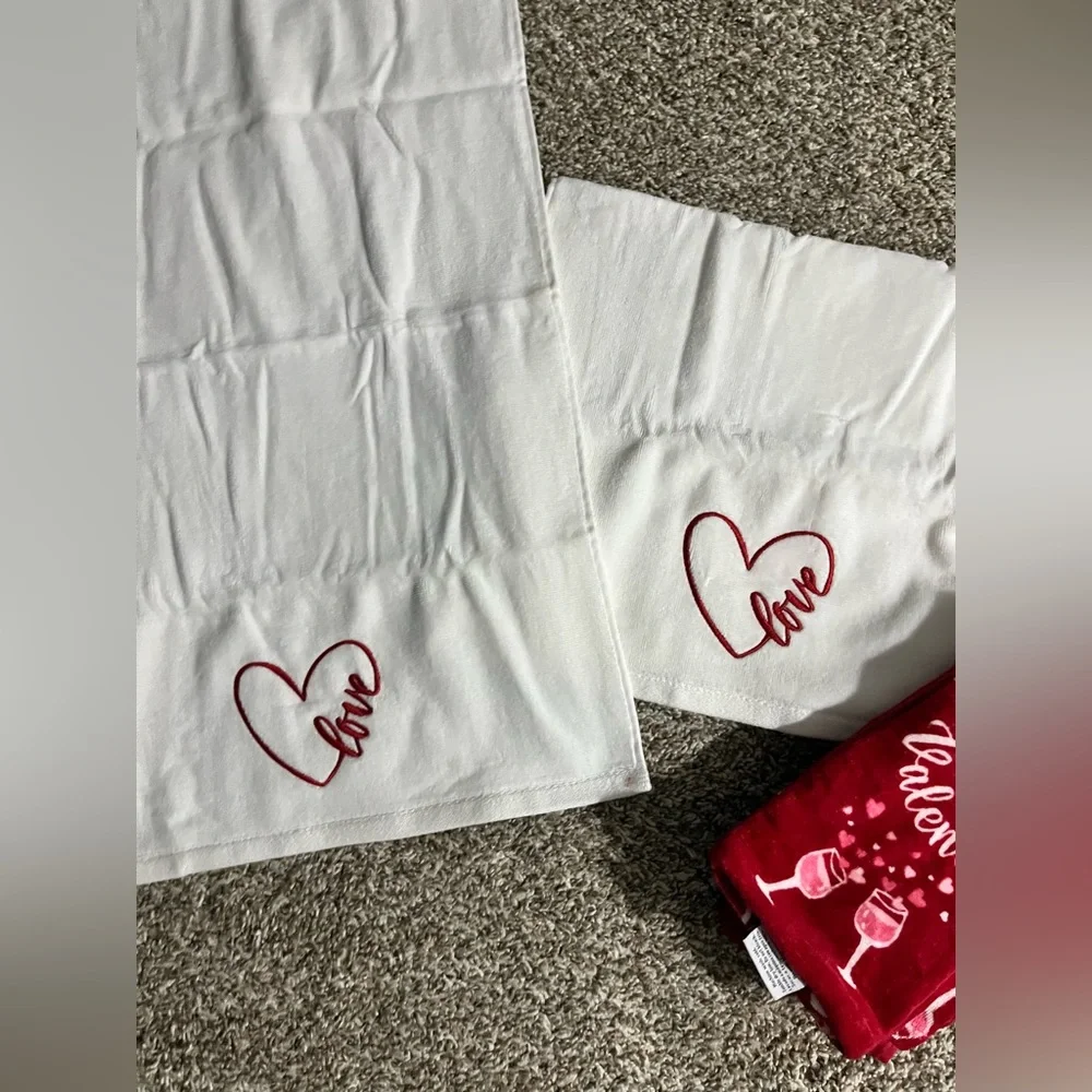 Valentine’s Day towel hand towel set
